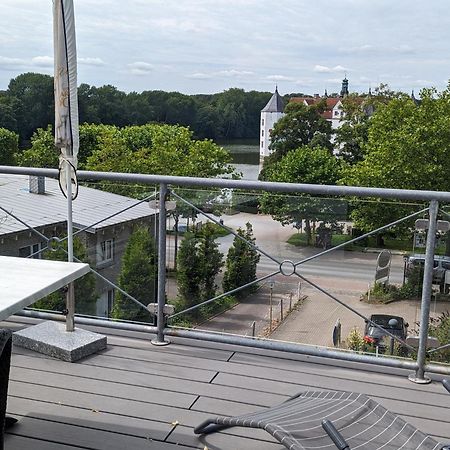 Hotel Am Wasserschloss グリュックスブルク エクステリア 写真